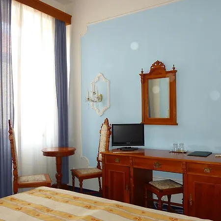 Vysehrad Otel Prag